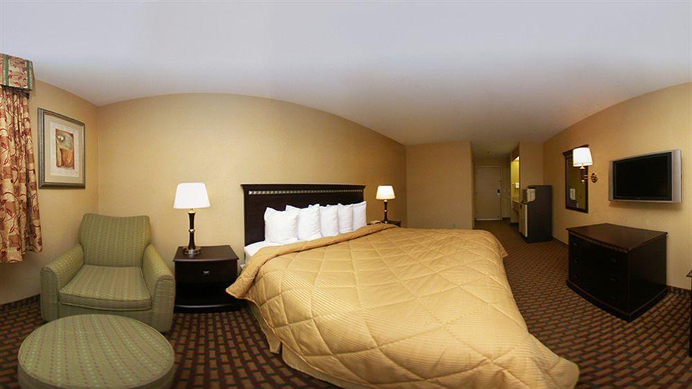 Comfort Inn Humboldt Bay Eureka Exterior photo